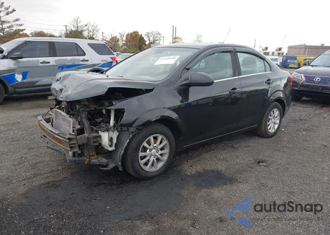 2018 Chevrolet Sonic Lt Auto из США, поврежденный, VIN 1G1JD5SG1J4136799